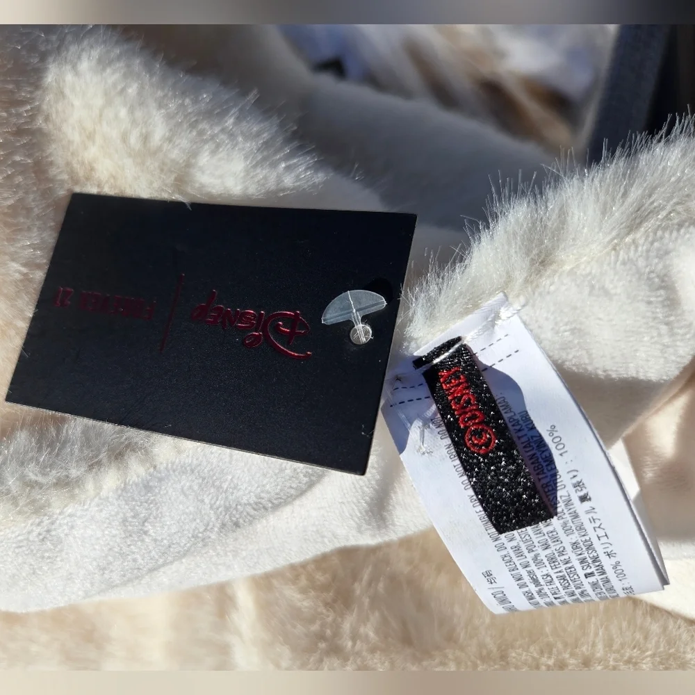 NWT Disney Jeweled Faux Fur Collar Shawl Wrap Neck Warmer Cream White